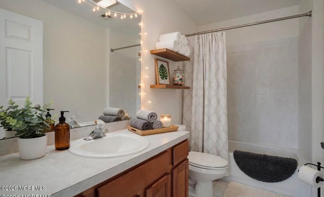 47 Olivia Way, Jackson, NJ 08527