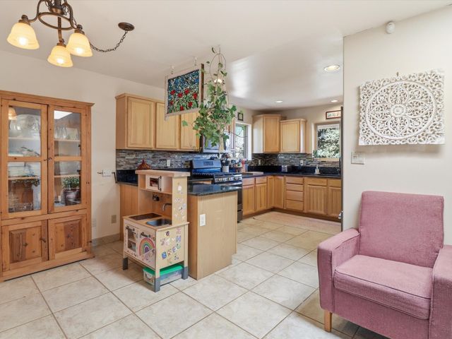 3108 Pueblo Sapawe, Santa Fe, NM 87507