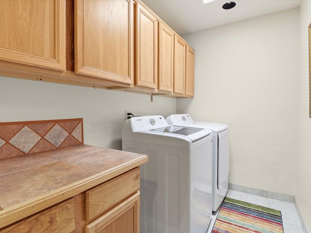 3108 Pueblo Sapawe, Santa Fe, NM 87507