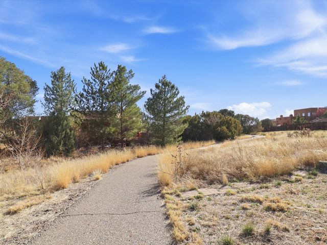 3108 Pueblo Sapawe, Santa Fe, NM 87507