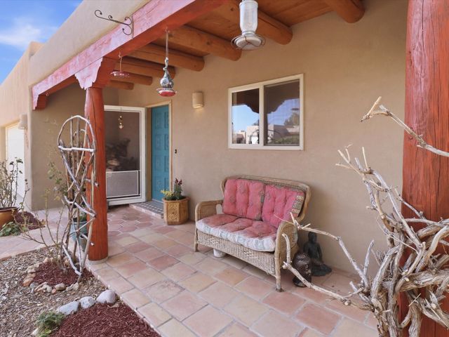 3108 Pueblo Sapawe, Santa Fe, NM 87507