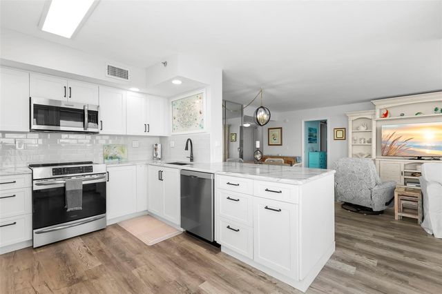 6322 PALMA DEL MAR BOULEVARD S 808, St Petersburg, FL 33715