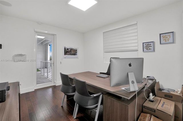 10055 NW 77th Street, Doral, FL 33178