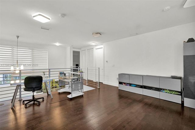 10055 NW 77th Street, Doral, FL 33178