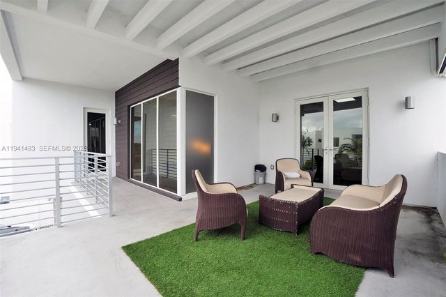 10055 NW 77th Street, Doral, FL 33178