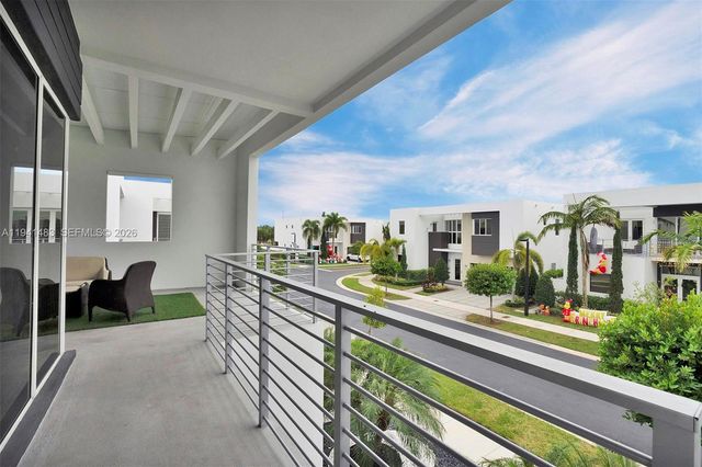 10055 NW 77th Street, Doral, FL 33178