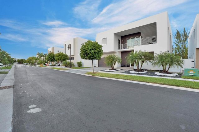 10055 NW 77th Street, Doral, FL 33178