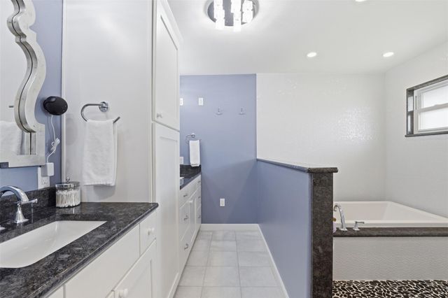 207 Cardinal LN, Cedar Park, TX 78613