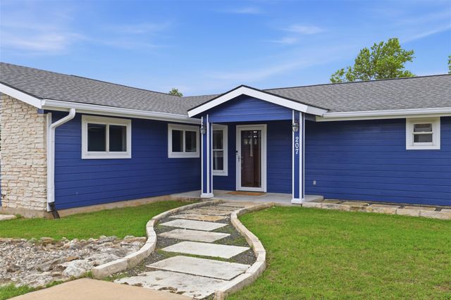 207 Cardinal LN, Cedar Park, TX 78613