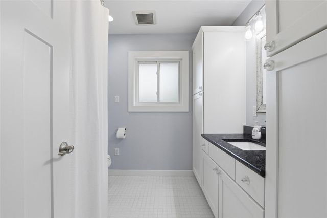 207 Cardinal LN, Cedar Park, TX 78613