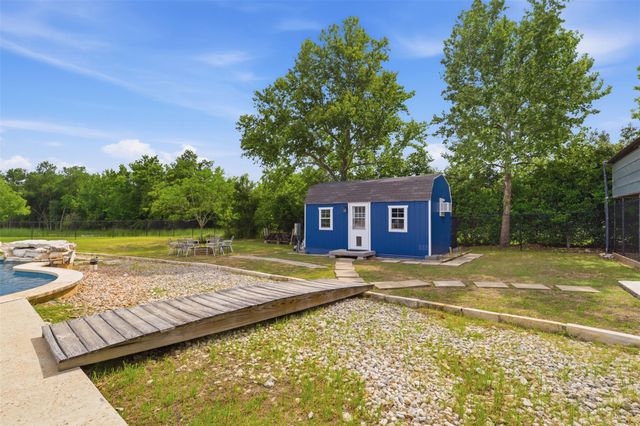 207 Cardinal LN, Cedar Park, TX 78613