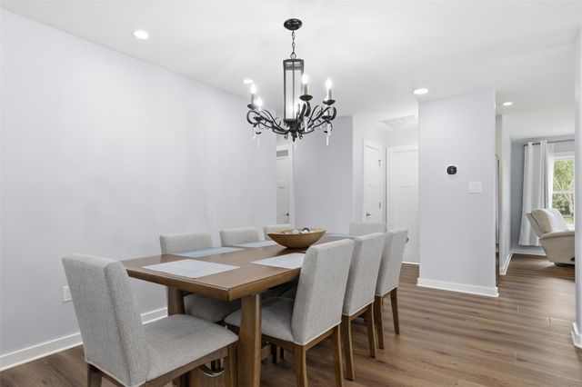 207 Cardinal LN, Cedar Park, TX 78613