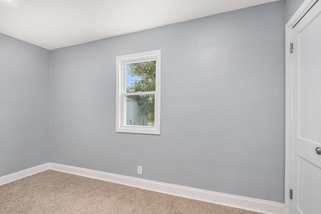 7527 Marshall Avenue, Hammond, IN 46323