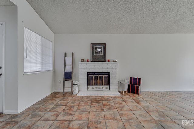 6409 Monitor Street, Bakersfield, CA 93307
