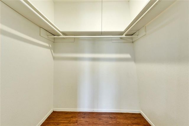 311 E 31st ST 305, Austin, TX 78705