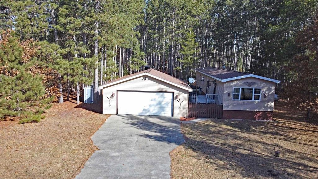 W5992 Tomahawk Trail, Necedah, WI 54646