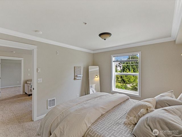 690 32nd Street #B205, Bellingham, WA 98225