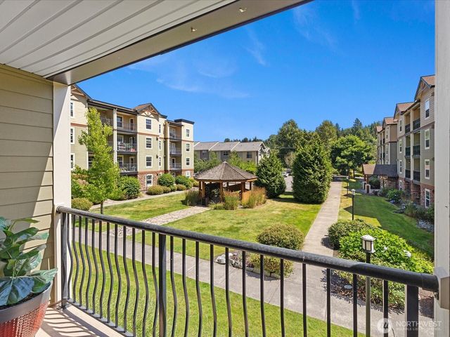 690 32nd Street #B205, Bellingham, WA 98225