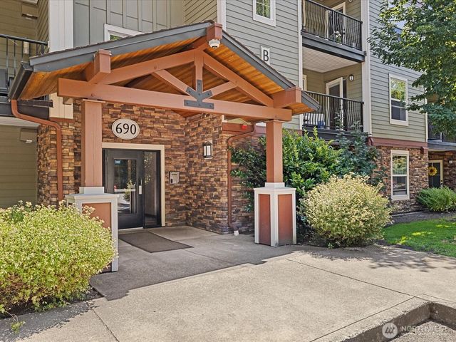 690 32nd Street #B205, Bellingham, WA 98225