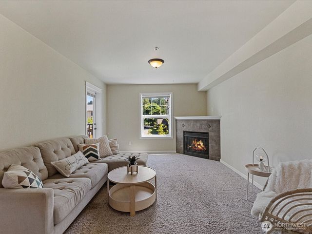690 32nd Street #B205, Bellingham, WA 98225