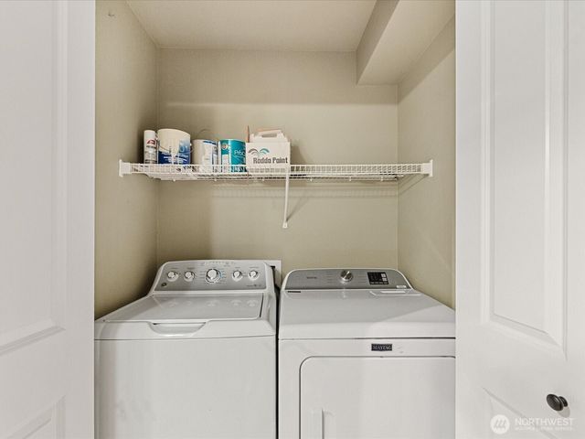 690 32nd Street #B205, Bellingham, WA 98225
