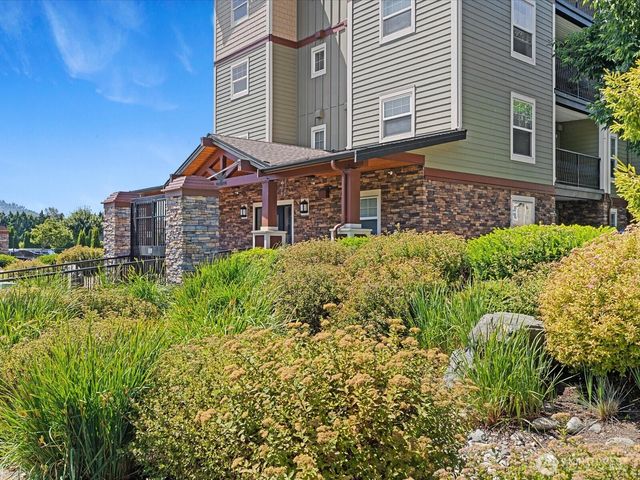 690 32nd Street #B205, Bellingham, WA 98225
