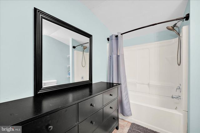 41 MEMORIAL BLVD, Newmanstown, PA 17073