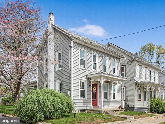 41 MEMORIAL BLVD, Newmanstown, PA 17073