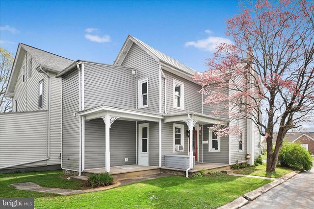 41 MEMORIAL BLVD, Newmanstown, PA 17073