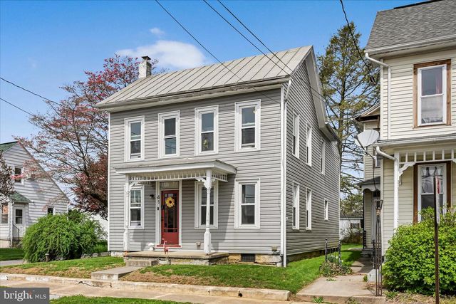 41 MEMORIAL BLVD, Newmanstown, PA 17073