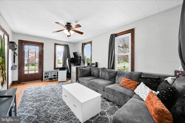 41 MEMORIAL BLVD, Newmanstown, PA 17073