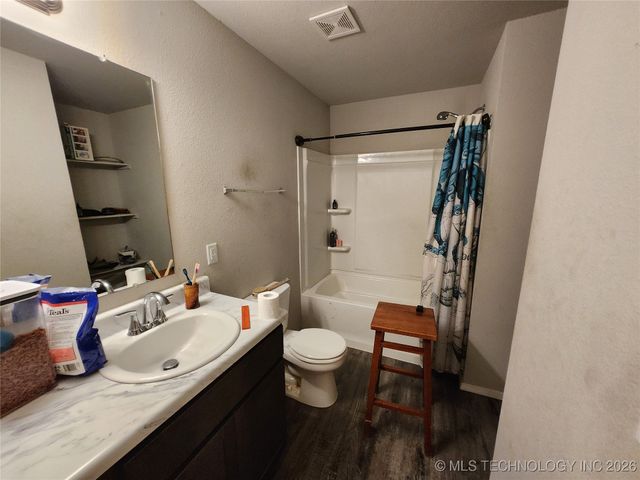 14306 N 73rd East Avenue, Collinsville, OK 74021