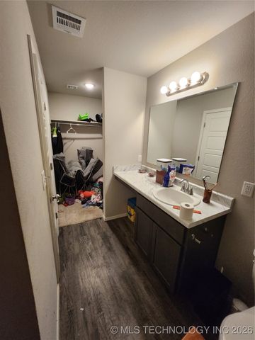 14306 N 73rd East Avenue, Collinsville, OK 74021