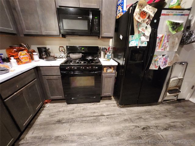 14306 N 73rd East Avenue, Collinsville, OK 74021