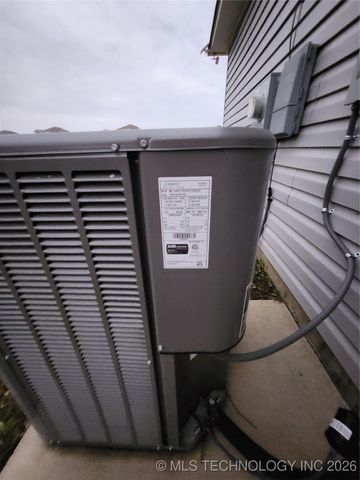 14306 N 73rd East Avenue, Collinsville, OK 74021