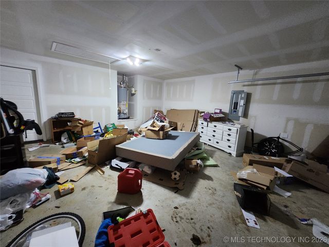 14306 N 73rd East Avenue, Collinsville, OK 74021