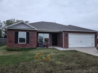 14306 N 73rd East Avenue, Collinsville, OK 74021