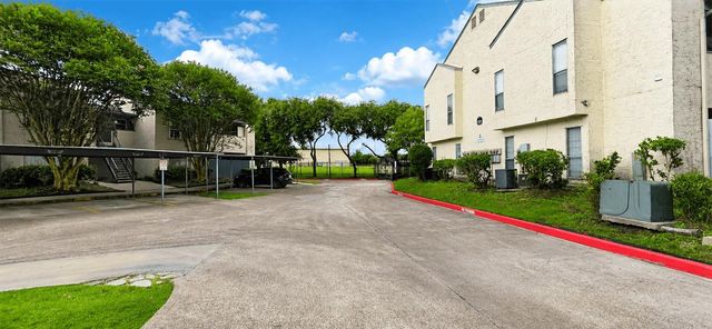 7313 Gulf Fwy Apt 907, Houston, TX 77017