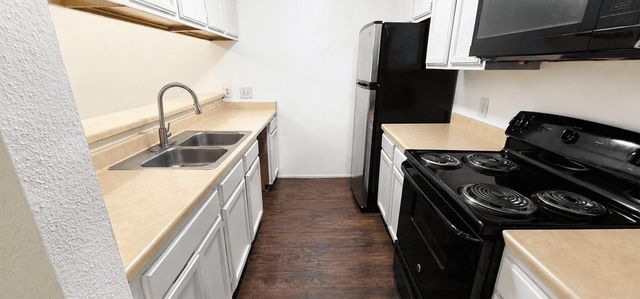 7313 Gulf Fwy Apt 907, Houston, TX 77017