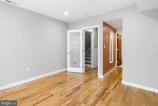 126 TASKER ST, Philadelphia, PA 19148