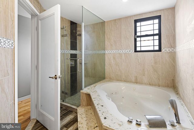 126 TASKER ST, Philadelphia, PA 19148