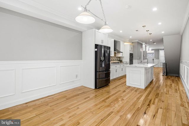 126 TASKER ST, Philadelphia, PA 19148