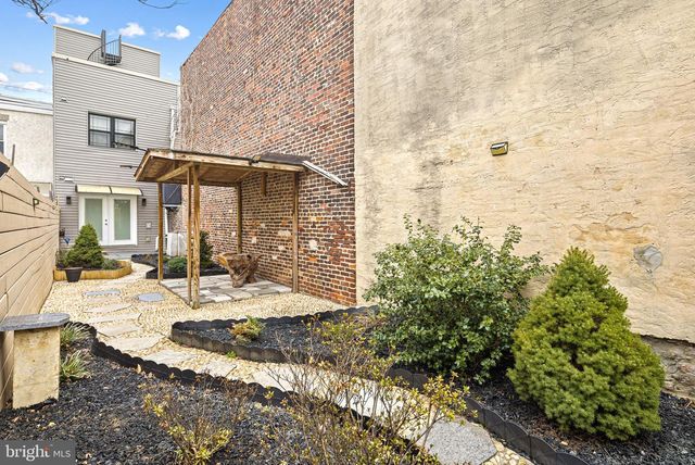 126 TASKER ST, Philadelphia, PA 19148