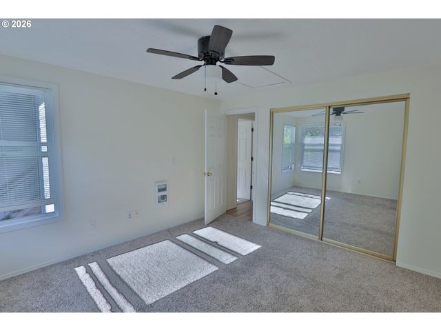 8324 Sw MOHAWK St Se, Tualatin, OR 97062