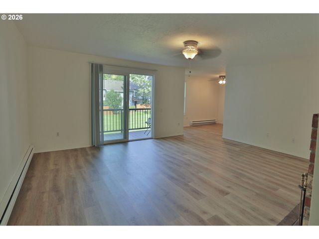 8324 Sw MOHAWK St Se, Tualatin, OR 97062