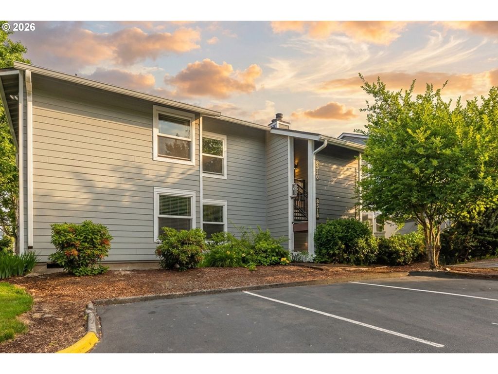 8324 Sw MOHAWK St Se, Tualatin, OR 97062