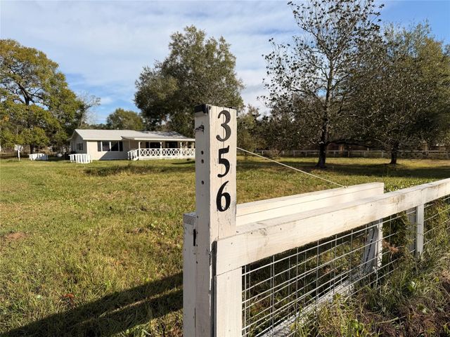 356 County Road 2321, Dayton, TX 77535