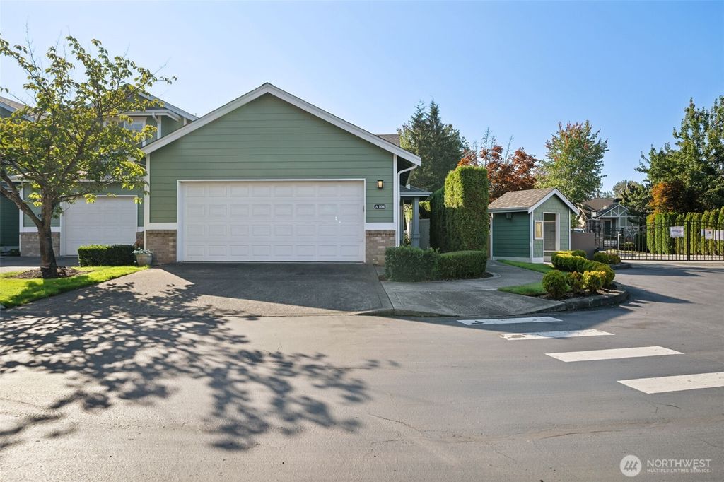 10700 SE 260th Street #A104, Kent, WA 98030
