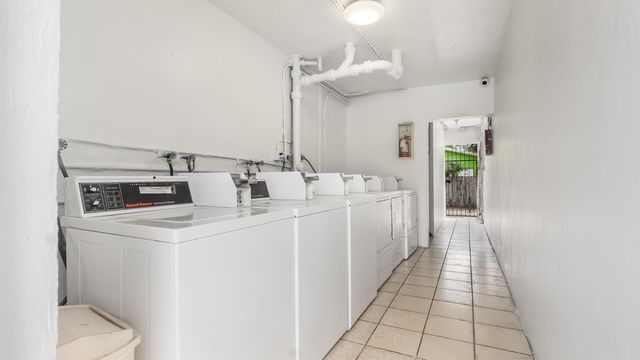 626 SW 14th Avenue 205, Fort Lauderdale, FL 33312