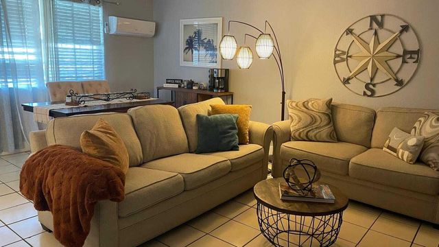 626 SW 14th Avenue 205, Fort Lauderdale, FL 33312